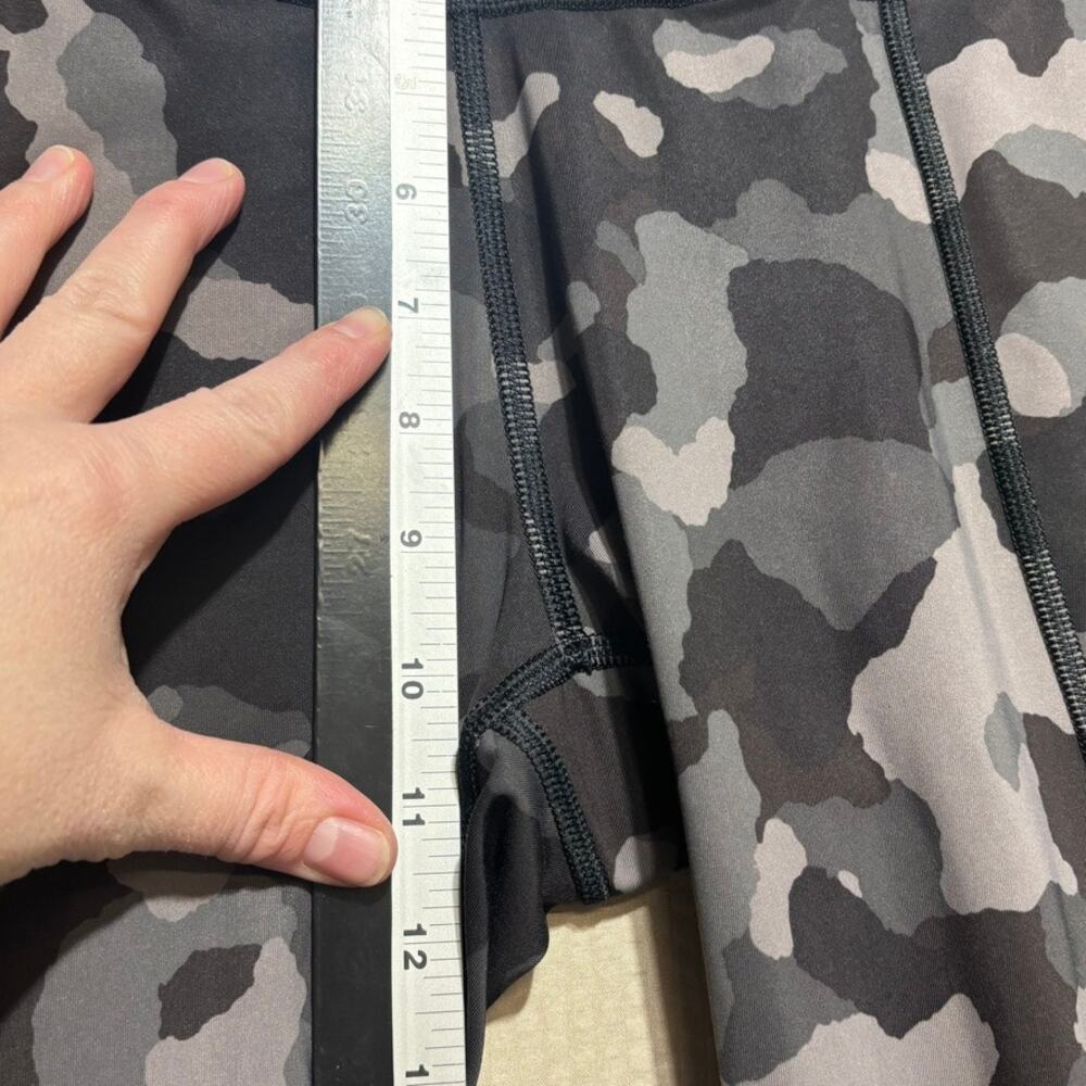 Athleta S Lightning Camo 7/8 SuperSonic Stash Pocket Activewear Legging - Picture 7 of 12
